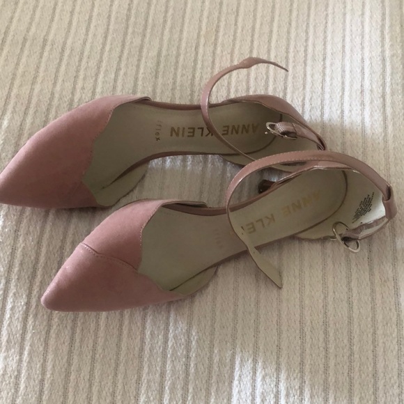 Woman’s Anne Klein Akfonda closed toe spring mauve heel pumps - Picture 1 of 16
